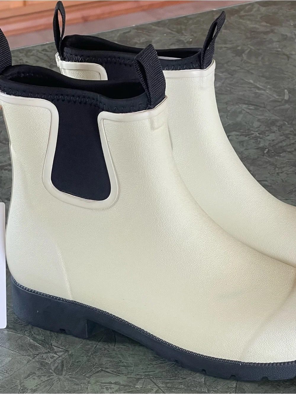 Quince Women’s Chelsea Rain Boots - Stone/Cream/Black - Size 6 - NWT